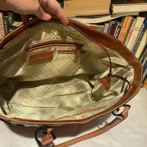 London Fog cognac faux leather tote bag large - Picture 8 of 12